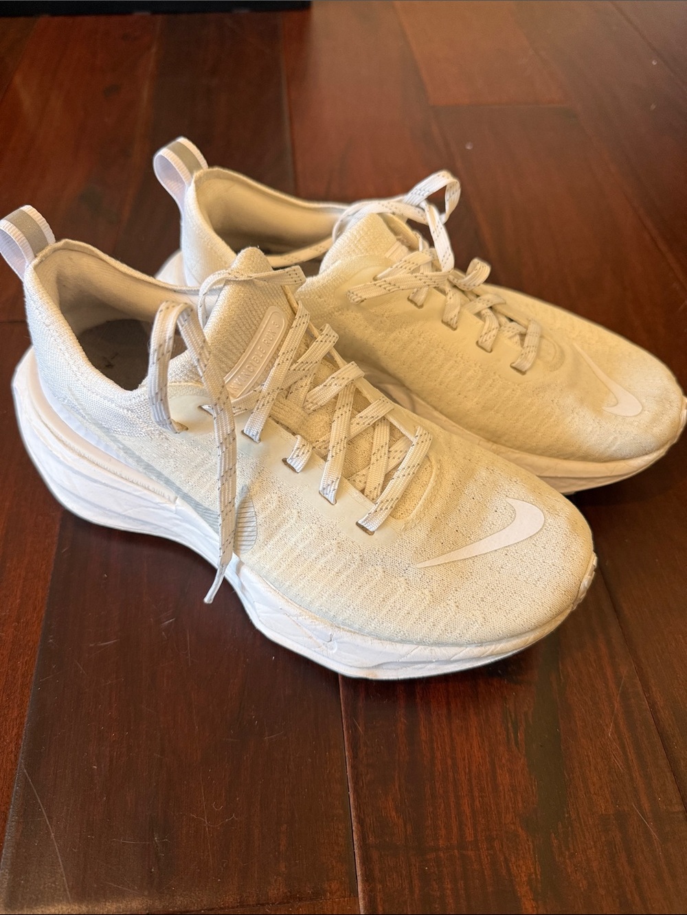 Nike Women's Cream/White Athletic Sneakers